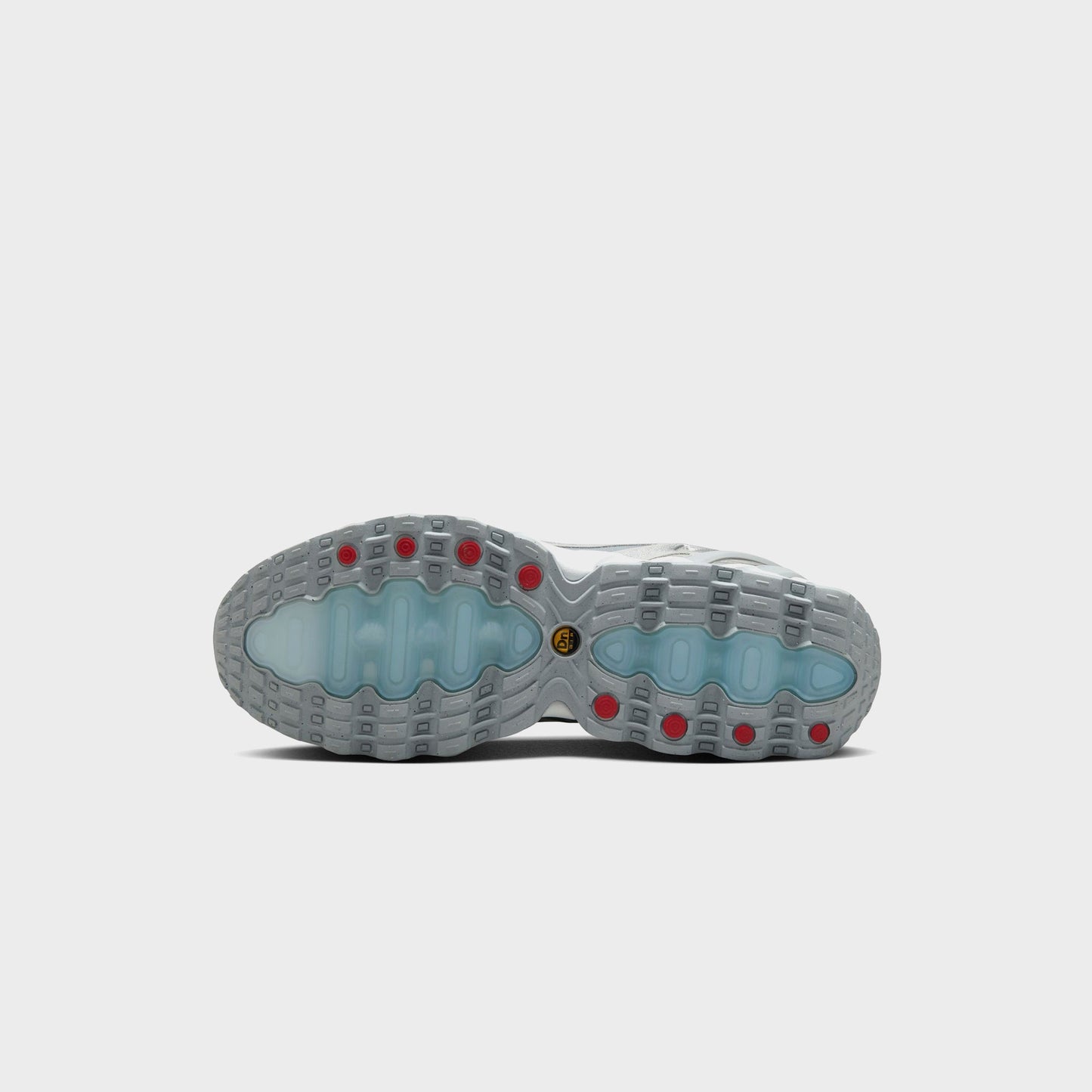 Nike WMNS Air Max Dn8 - Wolf Grey / Off-White / Metallic Silver