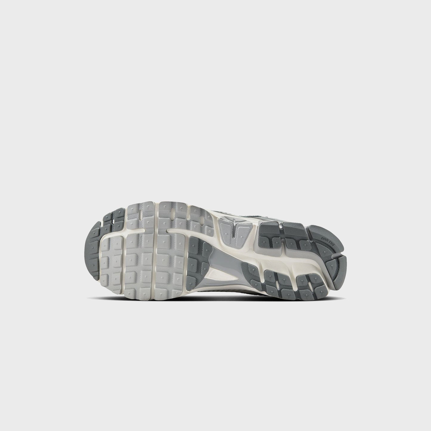 Nike Zoom Vomero 5 - Summit White / Metallic Silver