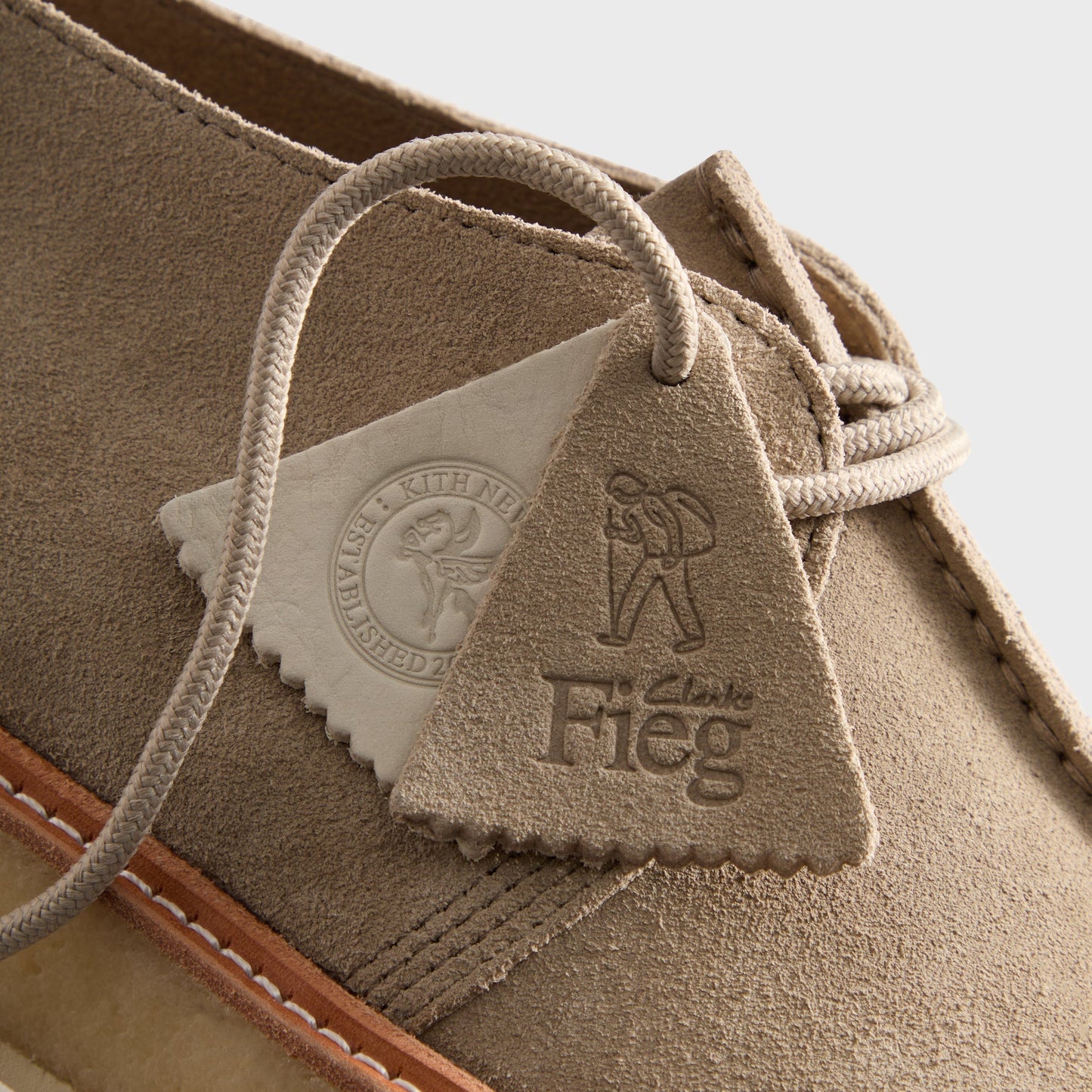 8th St by Ronnie Fieg for Clarks Originals Trek King - Sand Suede