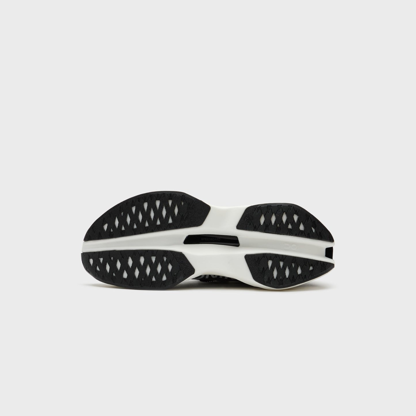 On Running Cloudboom Max - White / Black