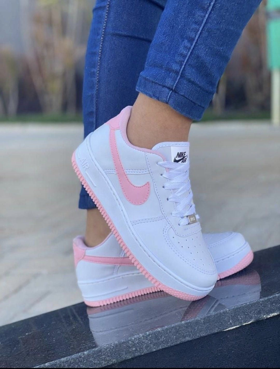 Womens sneakers