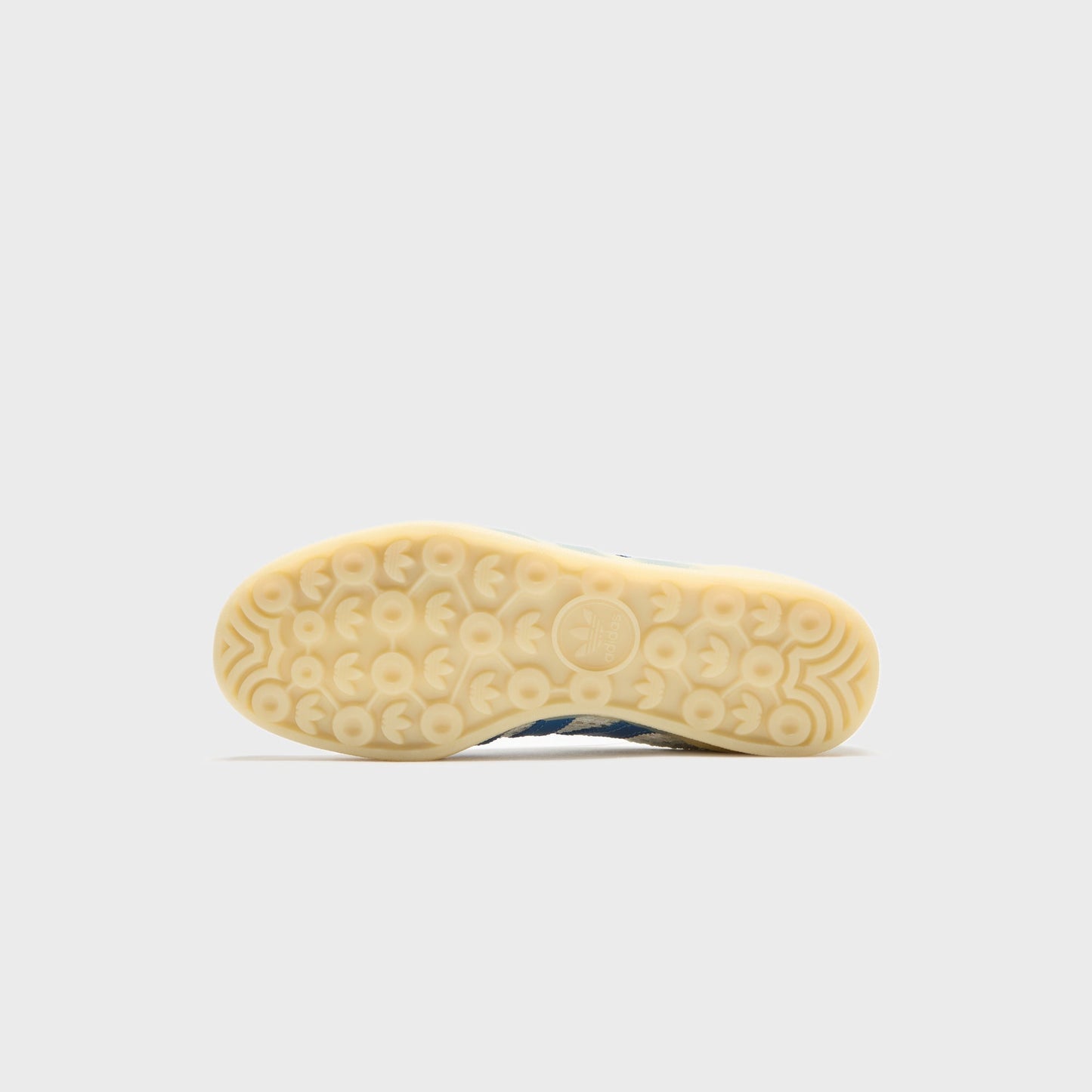adidas Gazelle Indoor - Off White / Focus Blue / Warm Vanilla