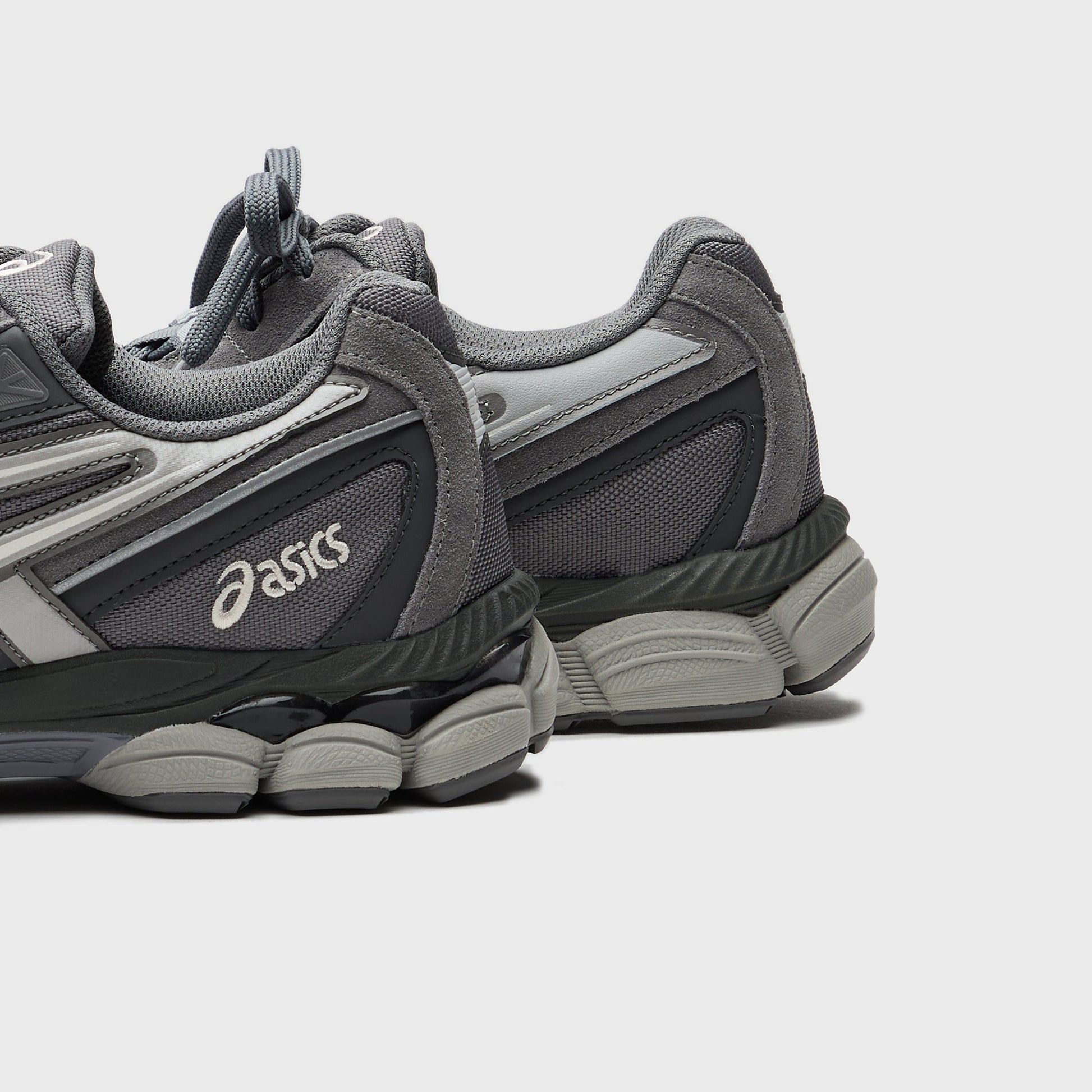ASICS GEL-NYC 2055  - Carbon / Cement Grey
