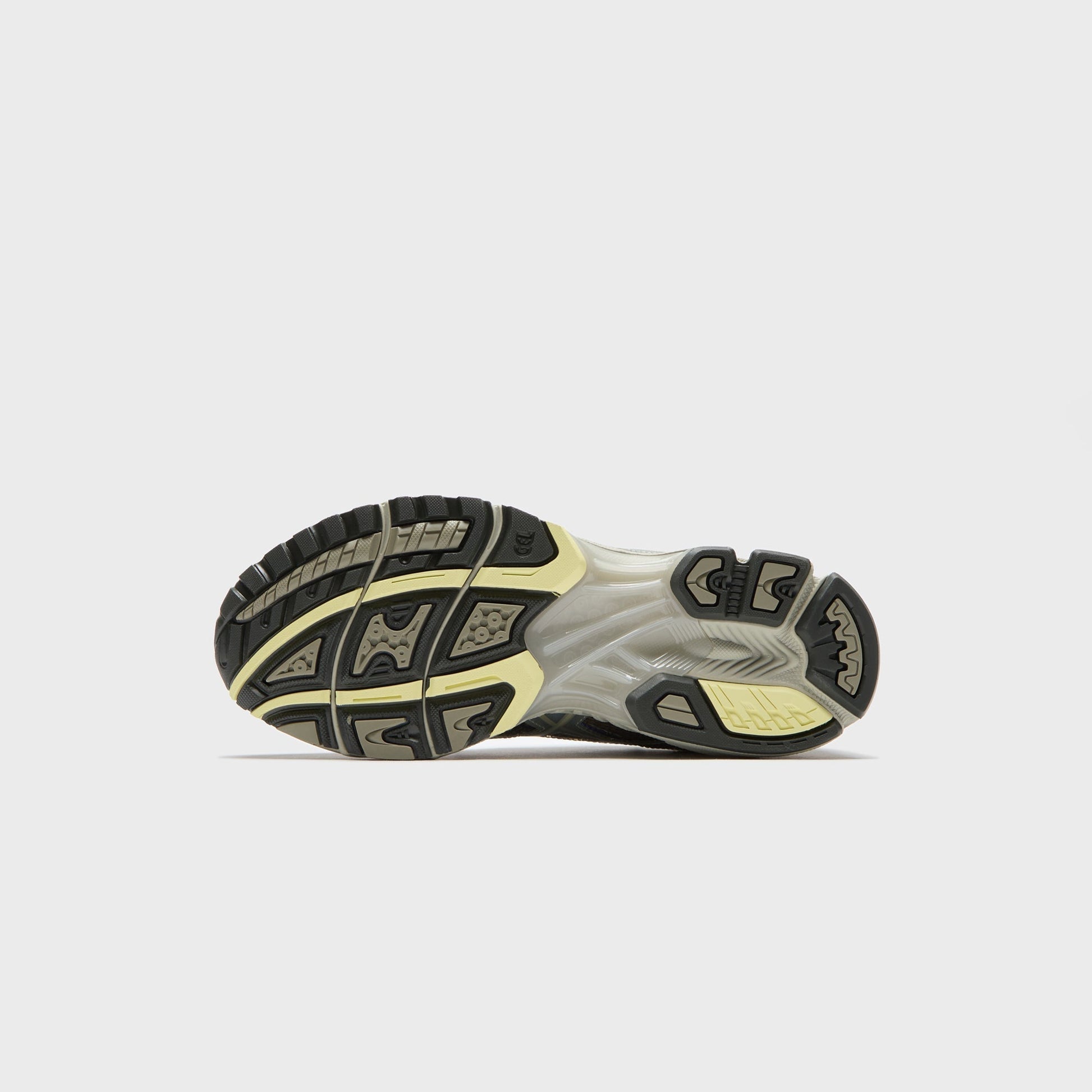ASICS x 18 EAST Gel-Nimbus 10.1 - Canteen / Abbey Stone
