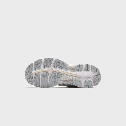ASICS GEL-KAYANO 12.1 - White / Pure Silver