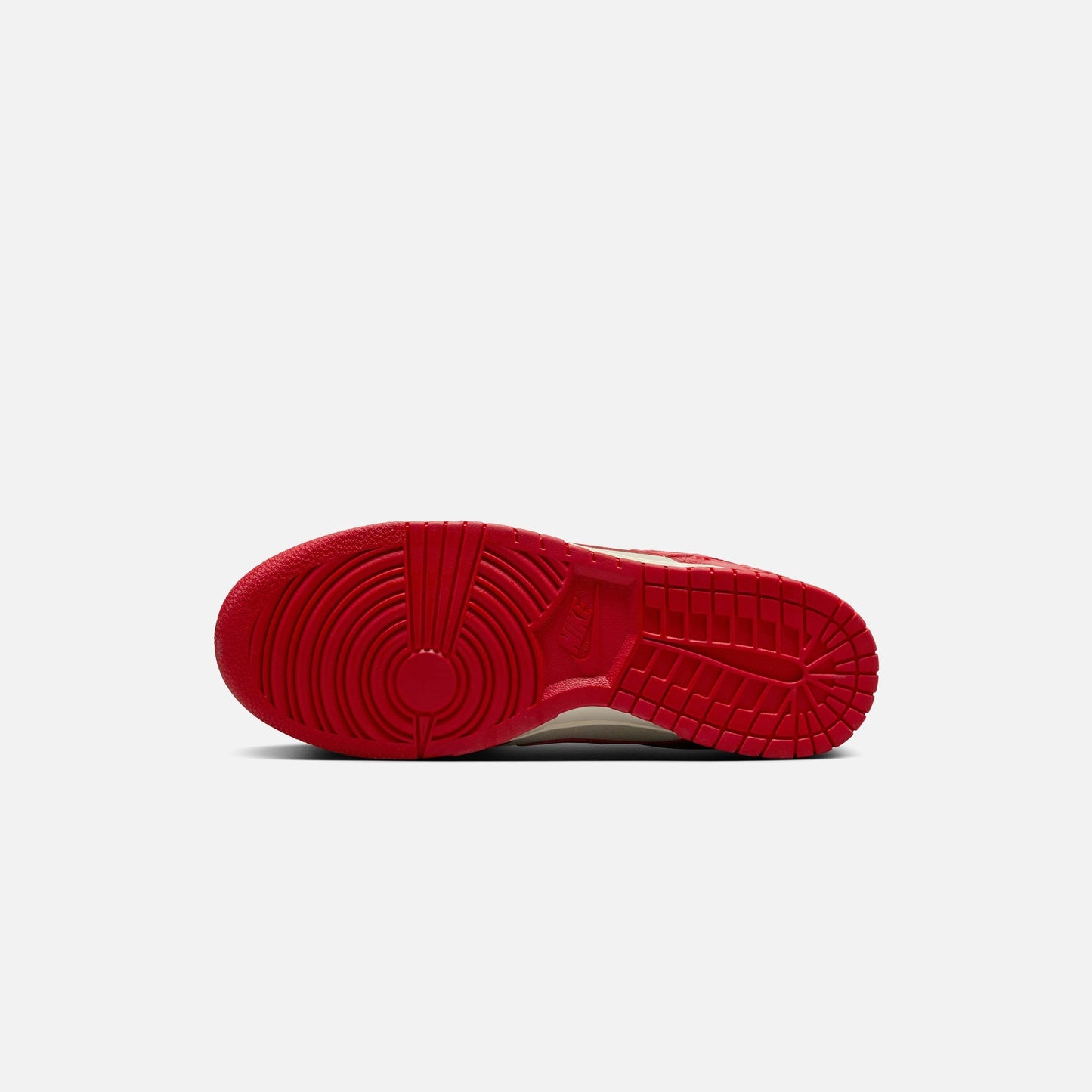 Nike WMNS Dunk Low SE - Coconut Milk / University Red / Pale Ivory