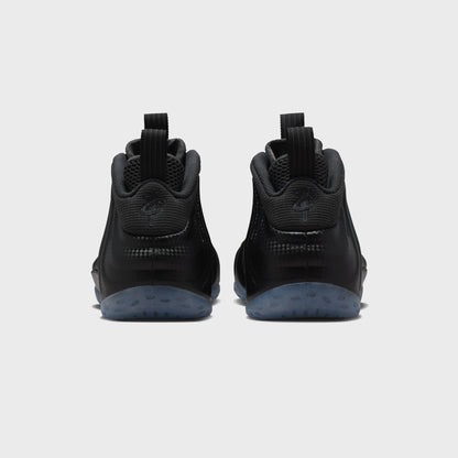 Nike Air Foamposite One - Black / Dark Smoke Grey