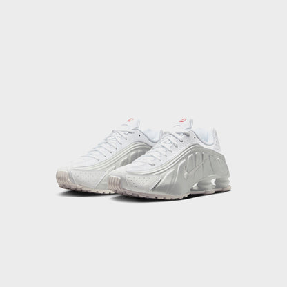 Nike Shox R4 - White / Metallic Silver / White / Bright Crimson