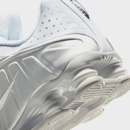 Nike Shox R4 - White / Metallic Silver / White / Bright Crimson