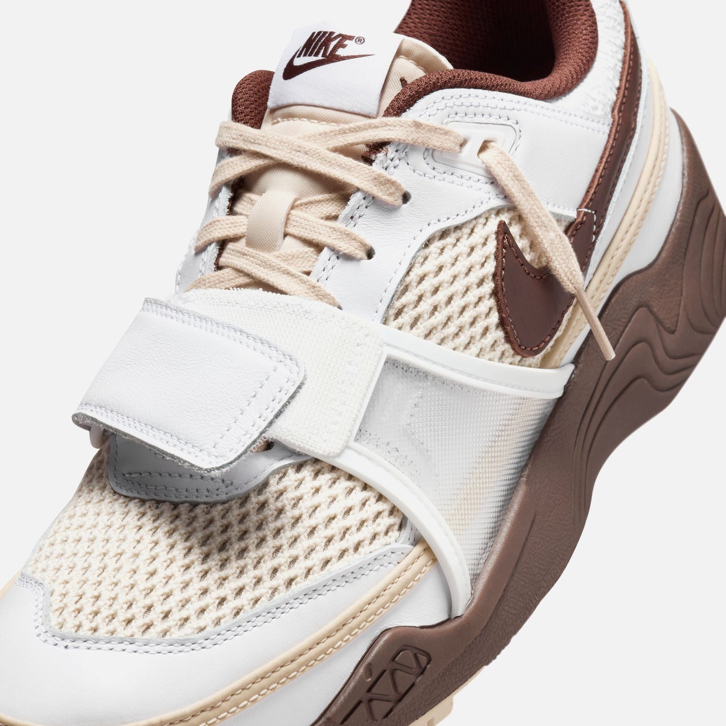 Nike x Travis Scott Jumpman Jack Zoom Field Jaxx - White / Light Chocolate