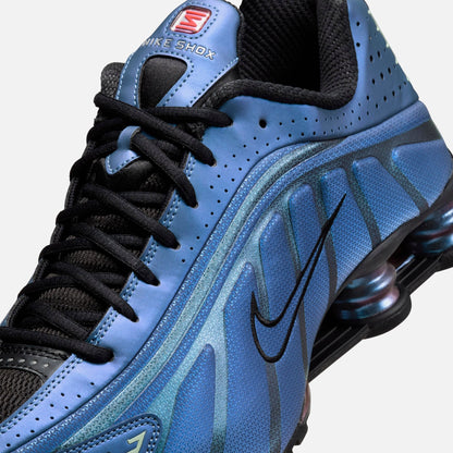 Nike Shox R4 - Black / Hot Punch
