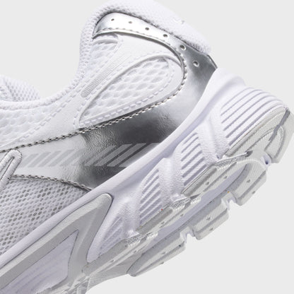 Nike GS V5 Rnr - White / Metallic Silver / Pure Platinum