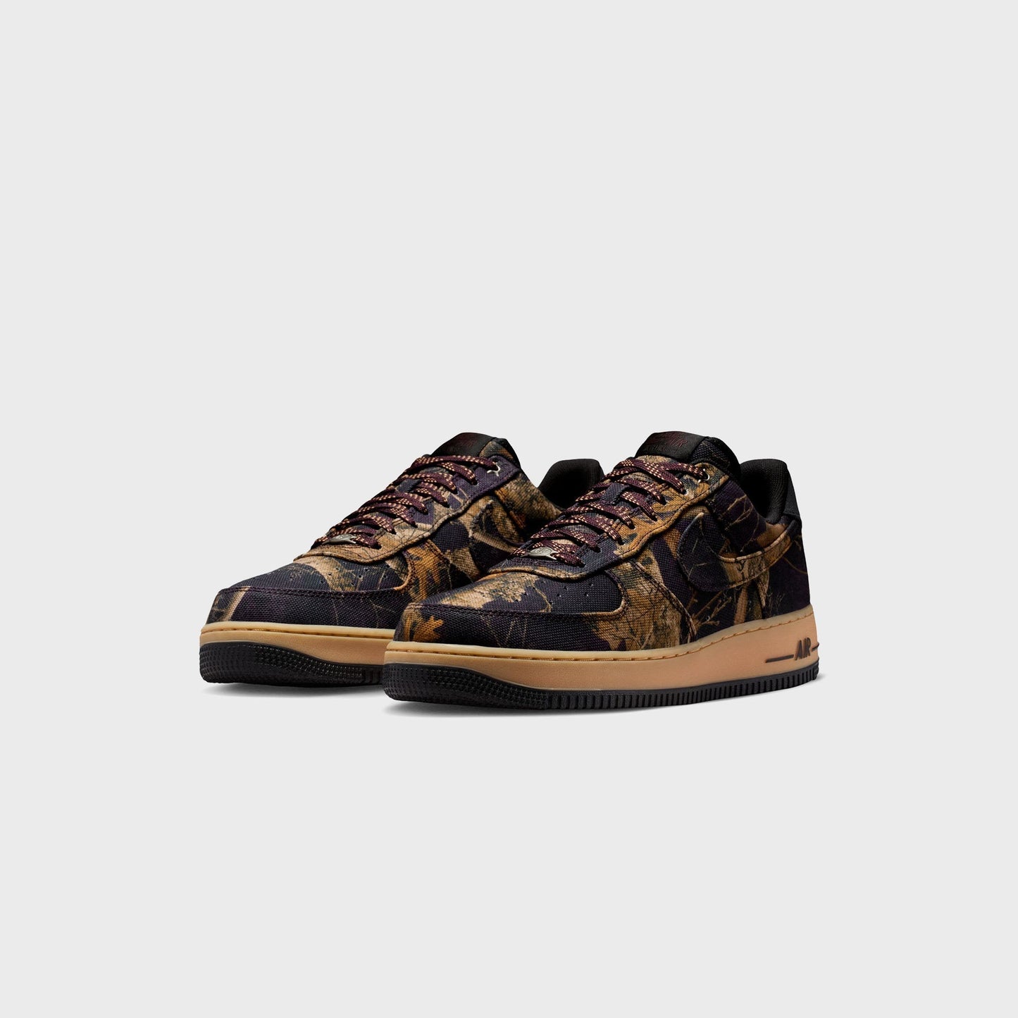 Nike Air Force 1 '07 - Off Noir / Multi-Color / Gum Yellow