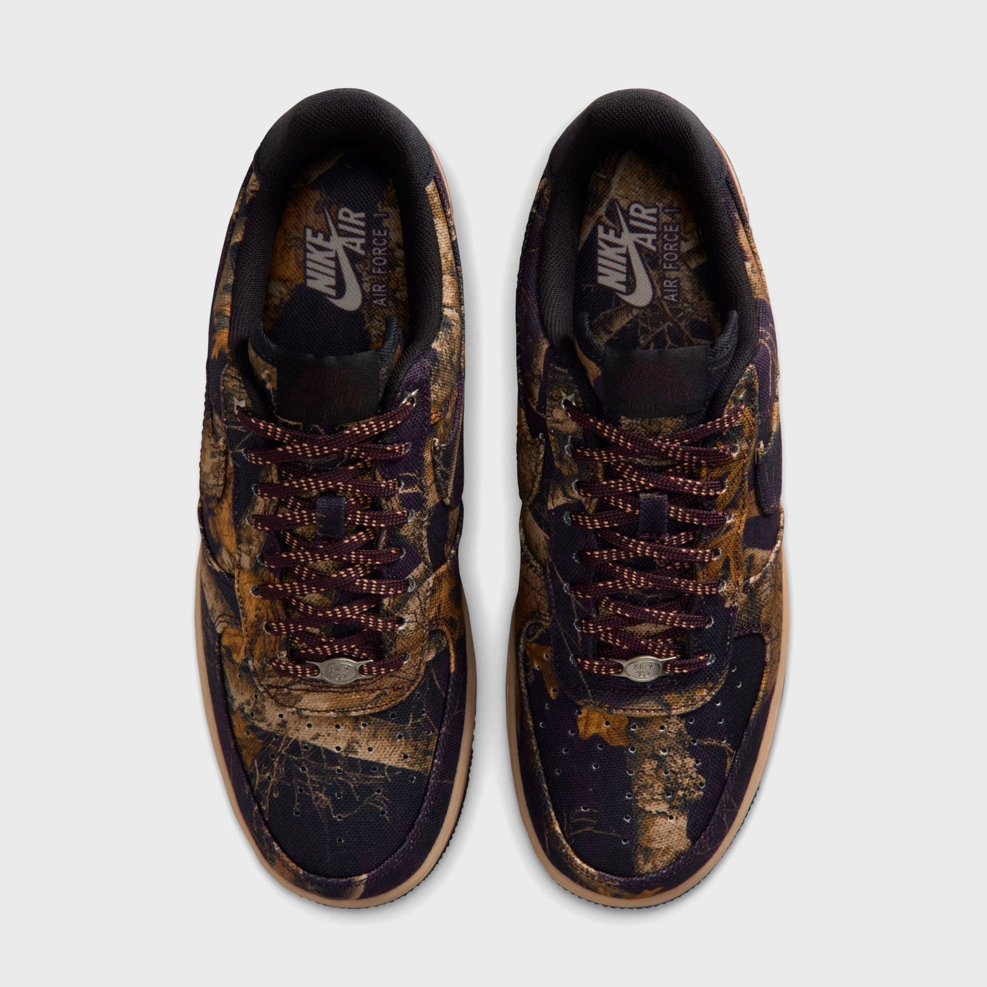 Nike Air Force 1 '07 - Off Noir / Multi-Color / Gum Yellow