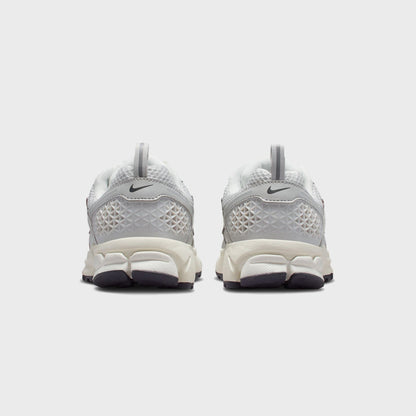Nike GS Vomero 5 - Photon Dust / Chrome / Gridiron / Sail