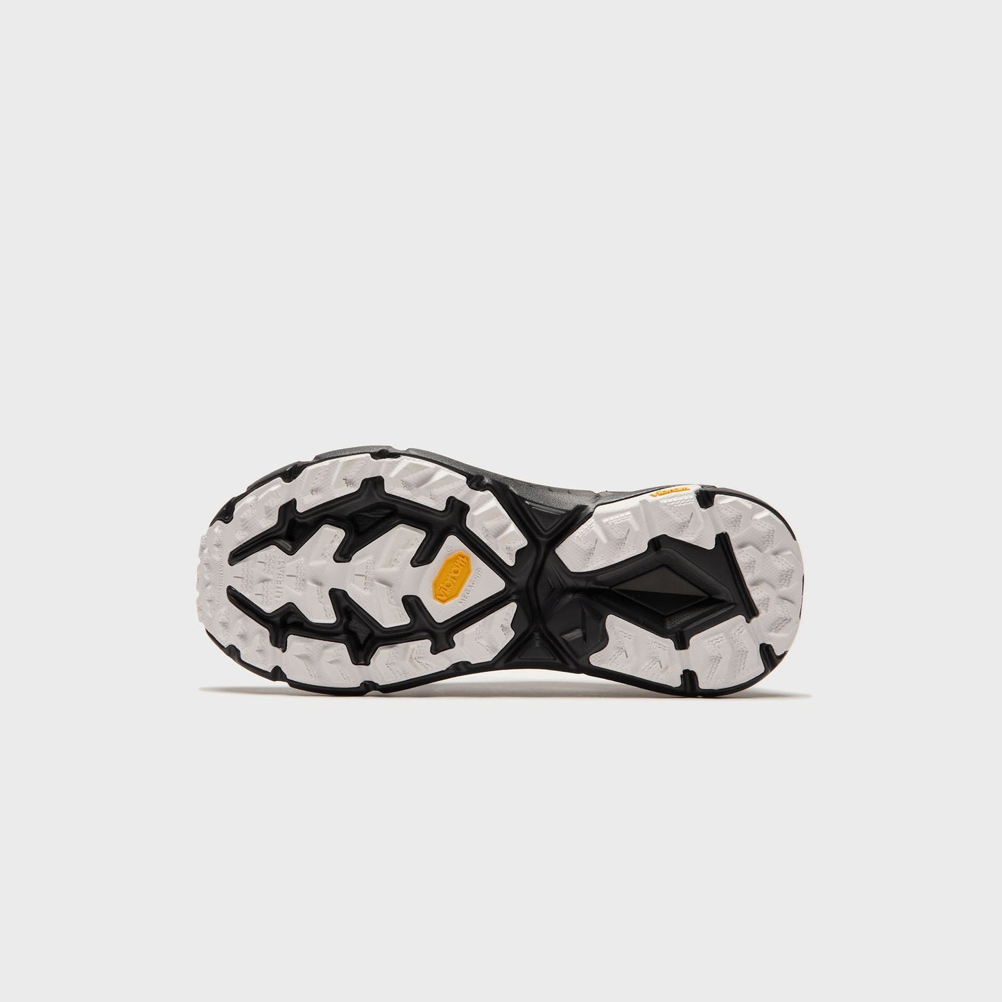 HOKA U Mafate Speed 4 Lite Ts - Black / White