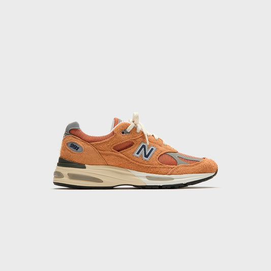 New Balance Made in UK 991v2 - Gold Earth / Golden Ochre / Moon Mist