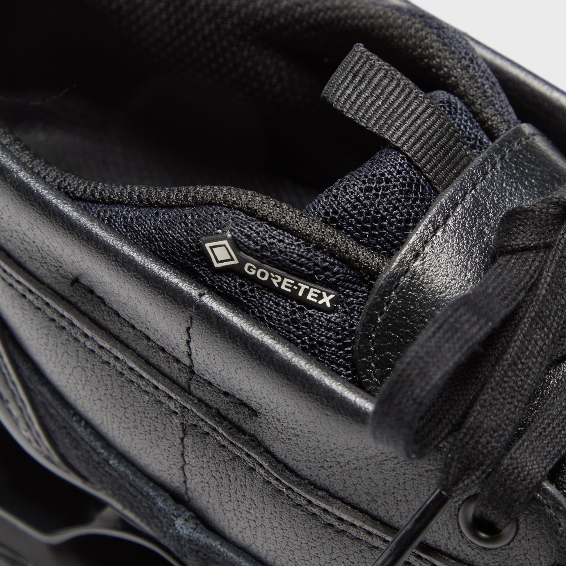Mizuno Wave Prophecy MOC GTX - Triple Black