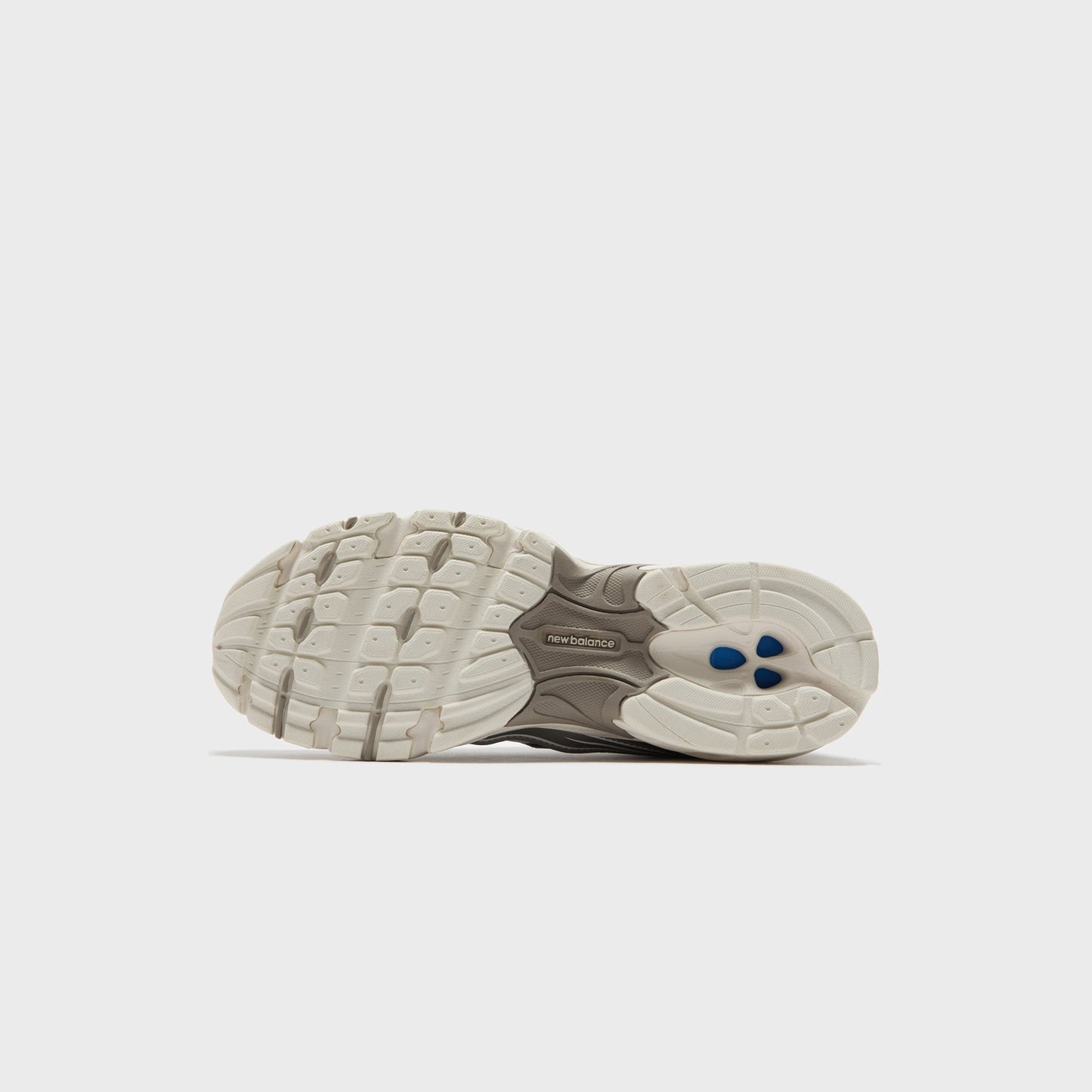 New Balance 740 - Sea Salt / Mushroom