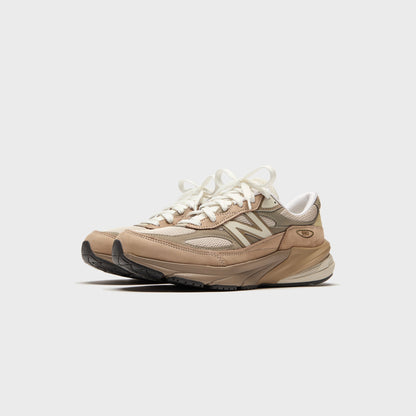New Balance Made in USA 990v6 - Driftwood / Timberwolf