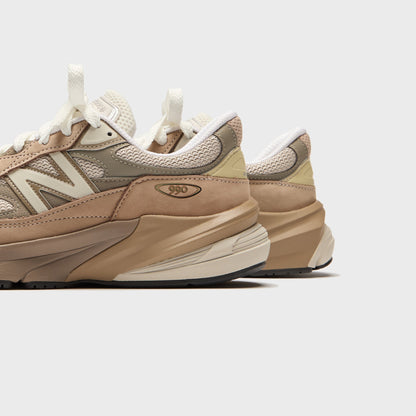 New Balance Made in USA 990v6 - Driftwood / Timberwolf