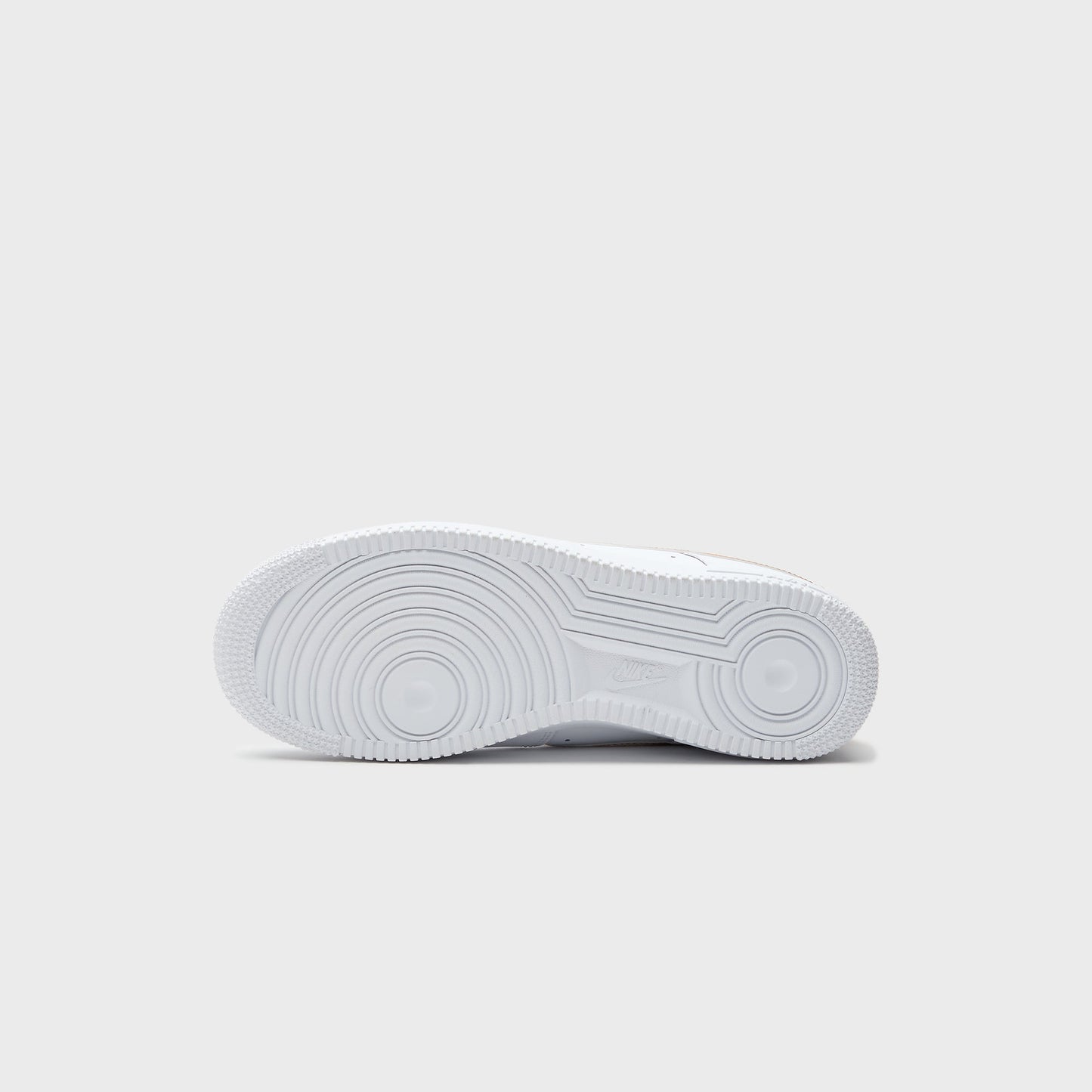 Nike Air Force 1 '07 Ess - Monarch / White