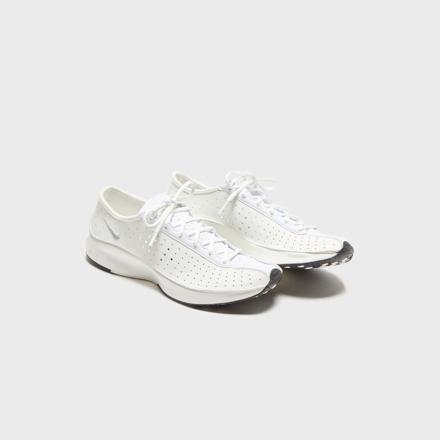 Nike WMNS Air Superfly - White / Metallic Silver / Black / Sail