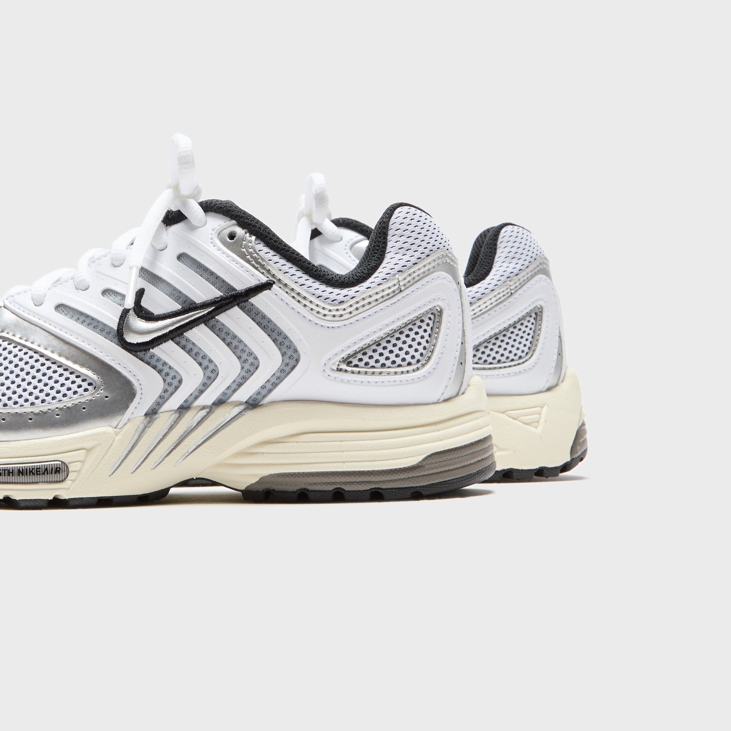 Nike WMNS Air Pegasus 2005 - White / Coconut Milk / Black / Metallic Silver
