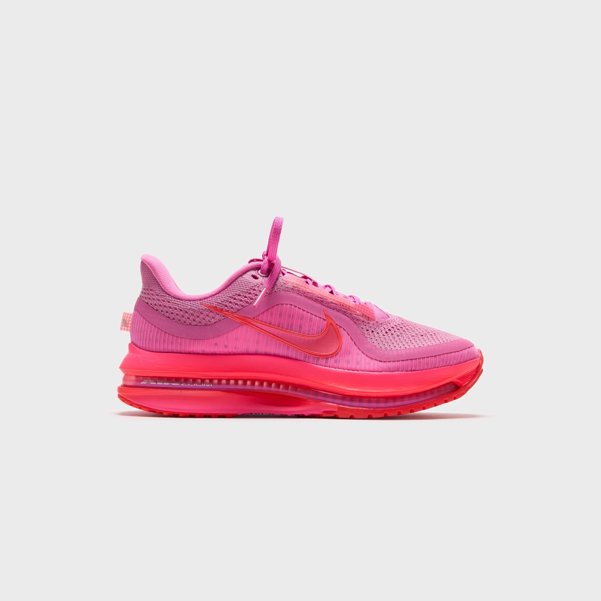 Nike WMNS Pegasus PRM - Playful Pink / Bright Crimson / Hyper Pink