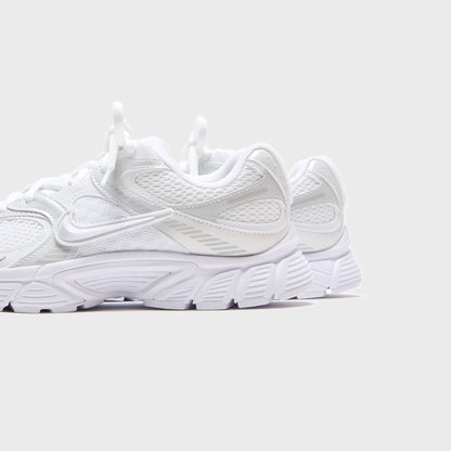Nike WMNS V5 Rnr - White /Black / Metallic Silver