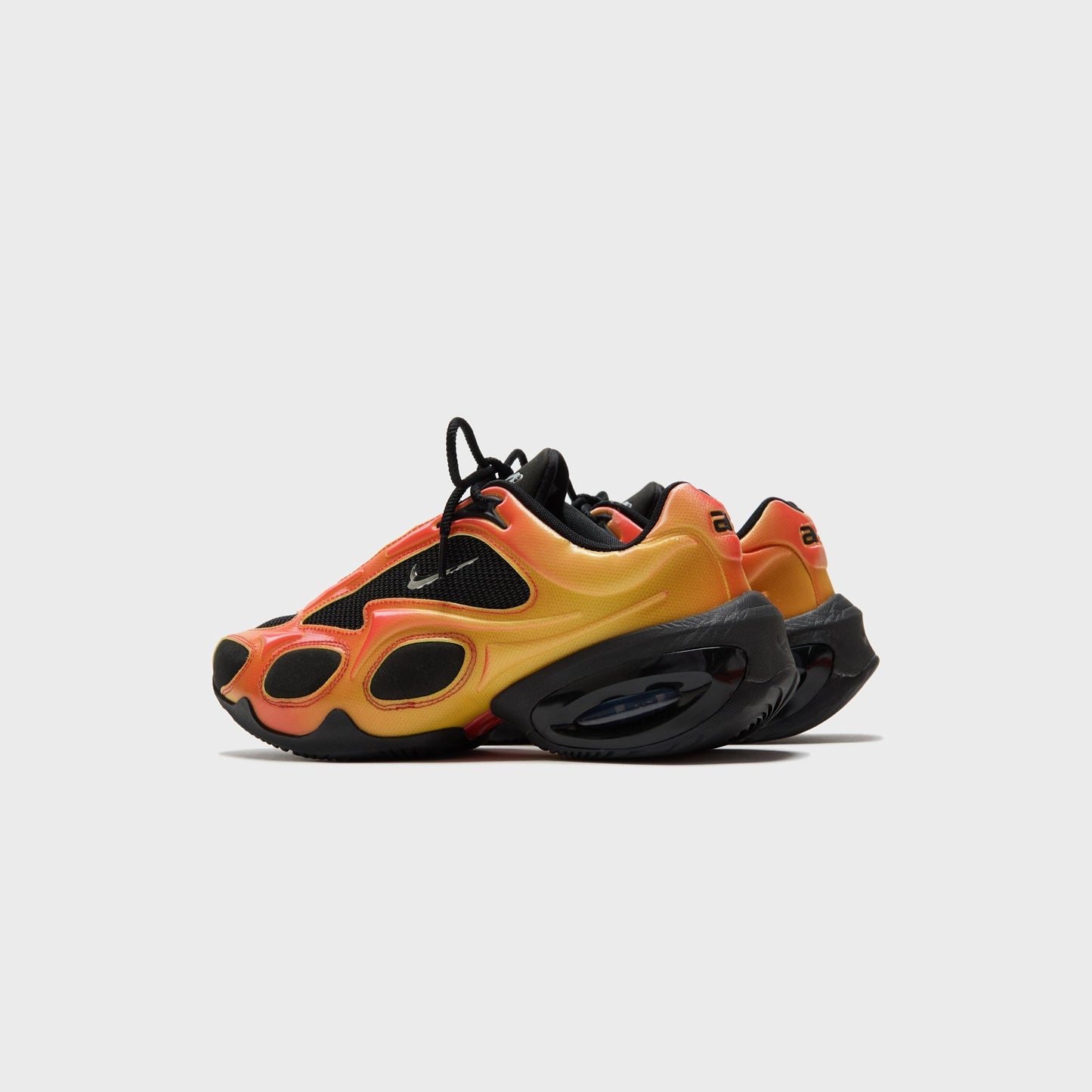 Nike WMNS Air Max Muse SE - Black / Metallic Silver / Bright Crimson