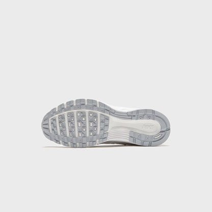 Nike WMNS P-6000 - Summit White / Wolf Grey / Vast Grey