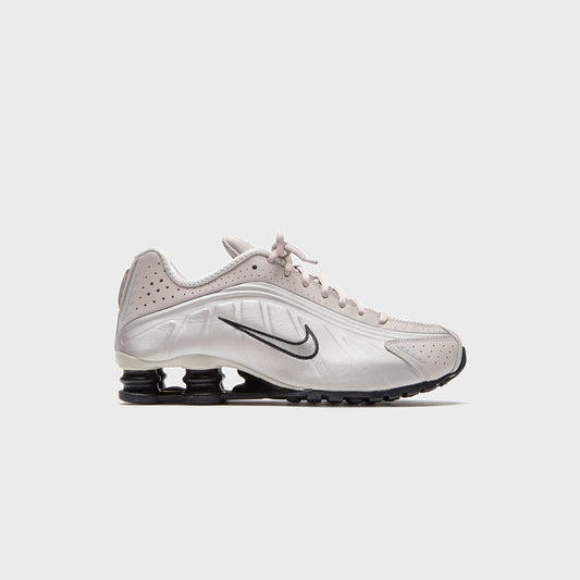 Nike Shox R4 - College Grey / University Red / Metallic Silver / Black