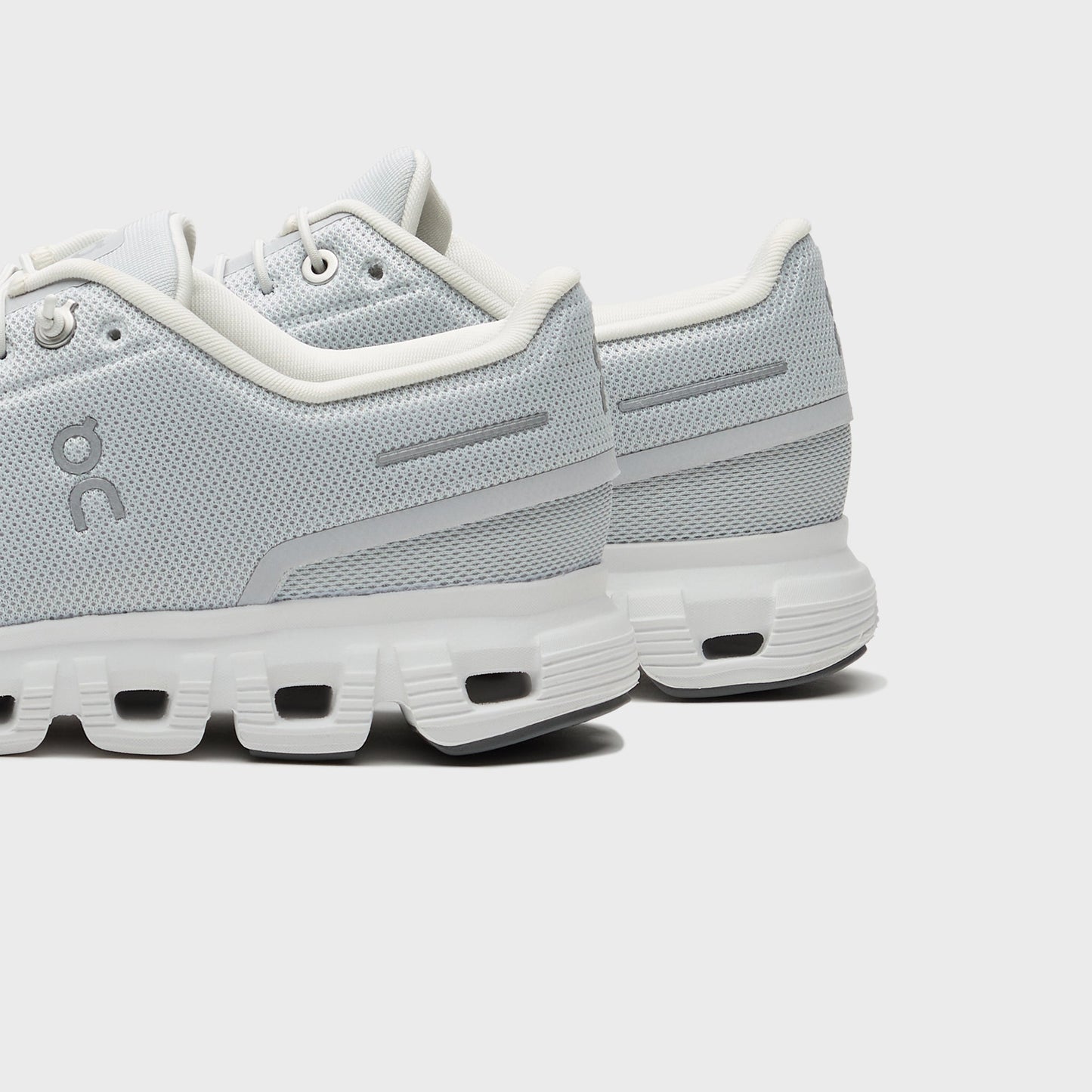 On Running Cloud 6 - Glacier / White