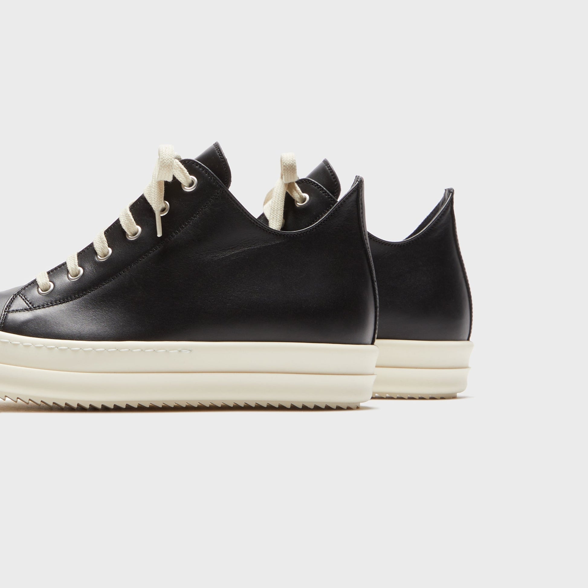 Rick Owens Scarpe In Pelle Low Sneaks - Black / Milk / Milk