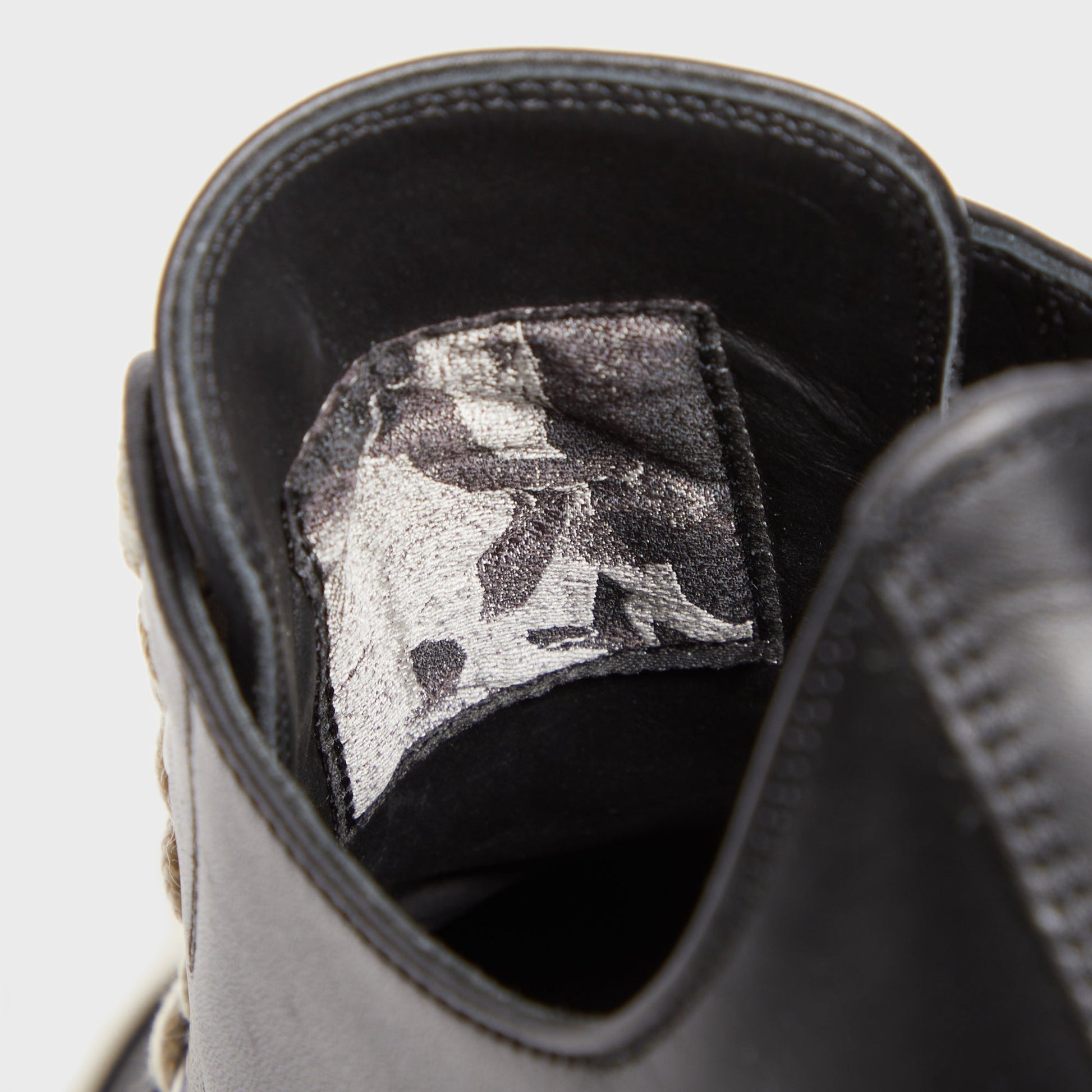 Rick Owens Scarpe In Pelle Low Sneaks - Black / Milk / Milk