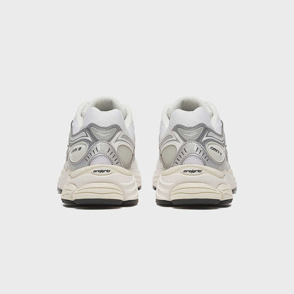 Saucony Progrid Omni 9 TMY - White / Silver