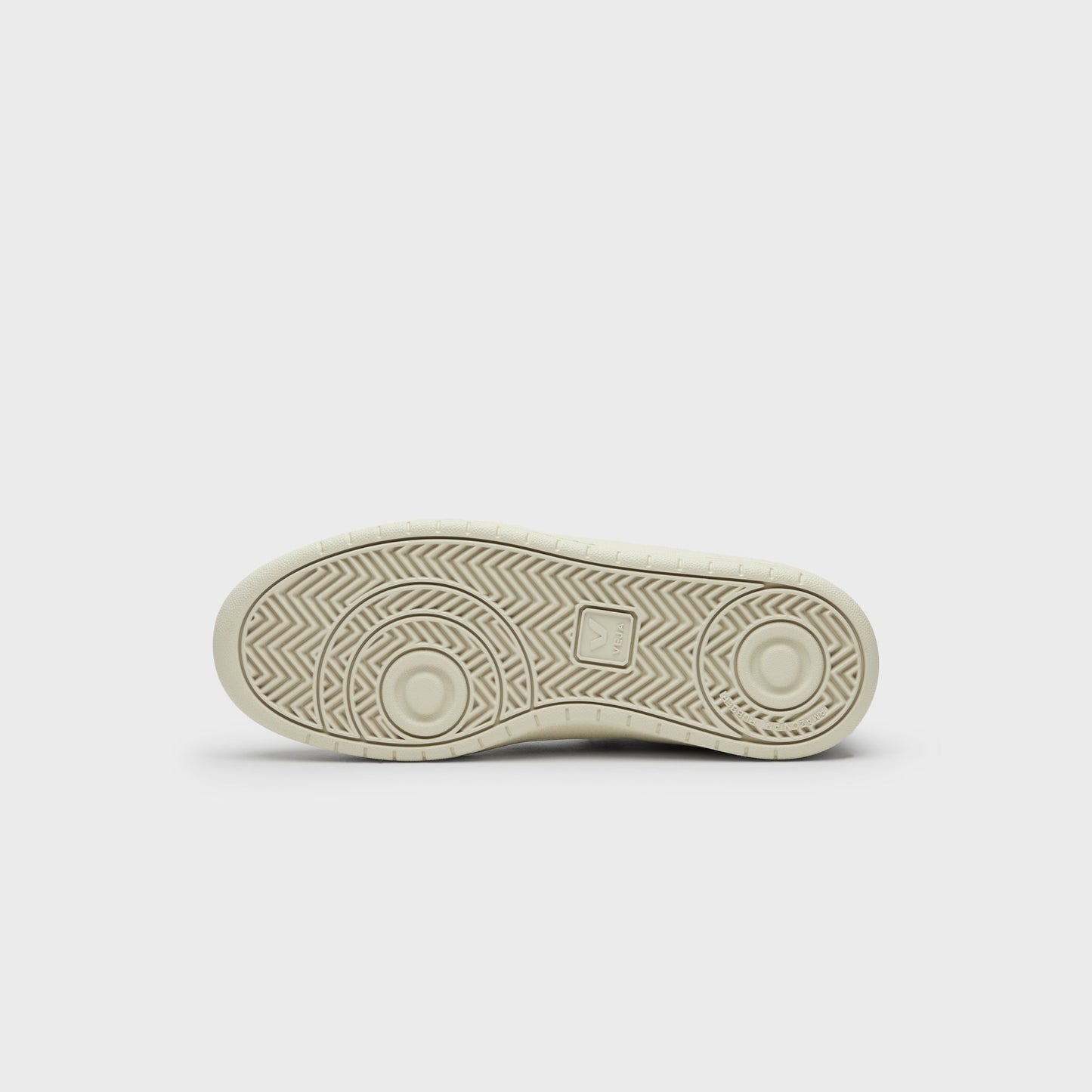 Veja V-90 - White / Taupe