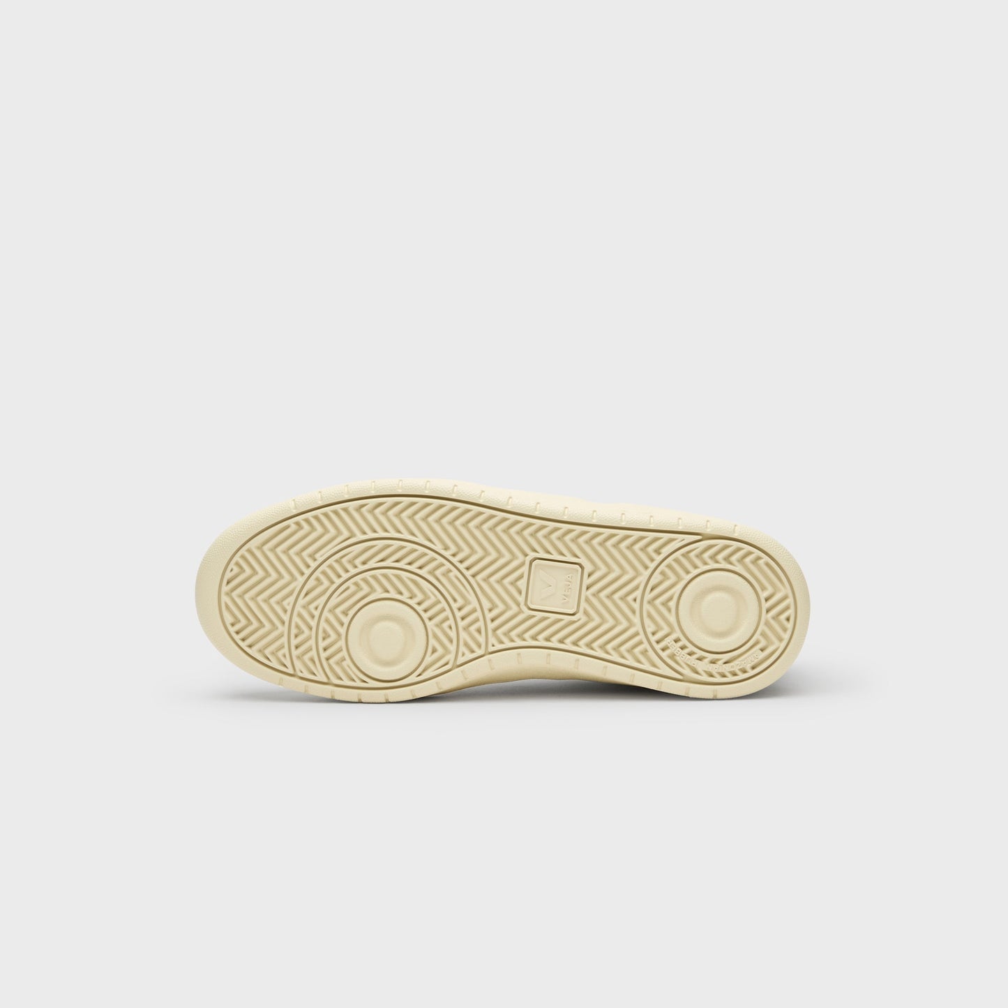 Veja V-90 - White / Silver / Black